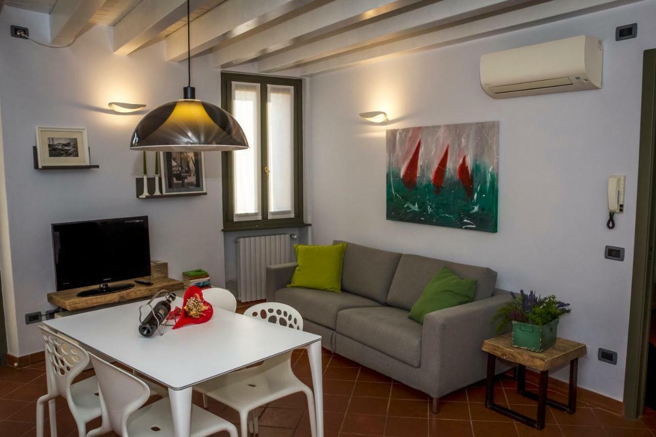 Goccia Di Lago Desenzano del Garda Exterior foto