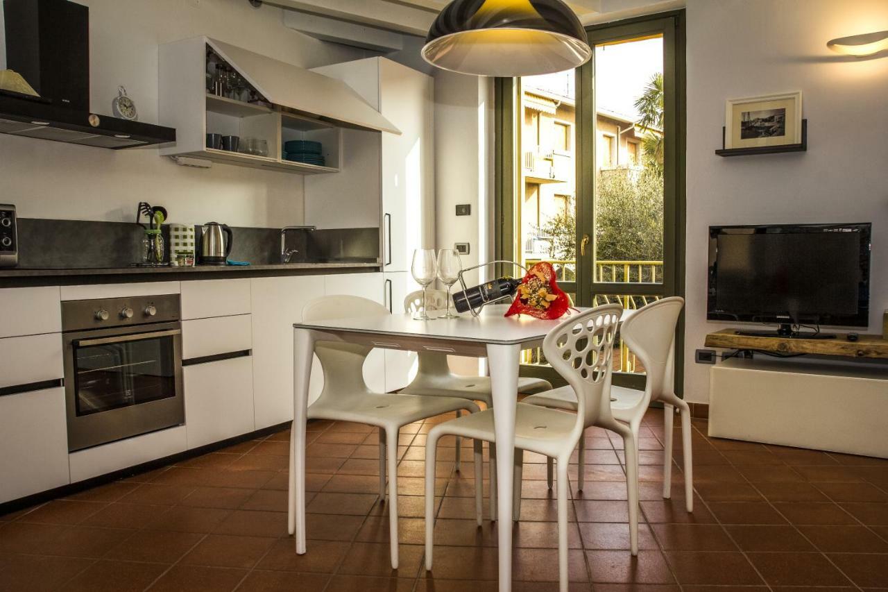 Goccia Di Lago Desenzano del Garda Exterior foto