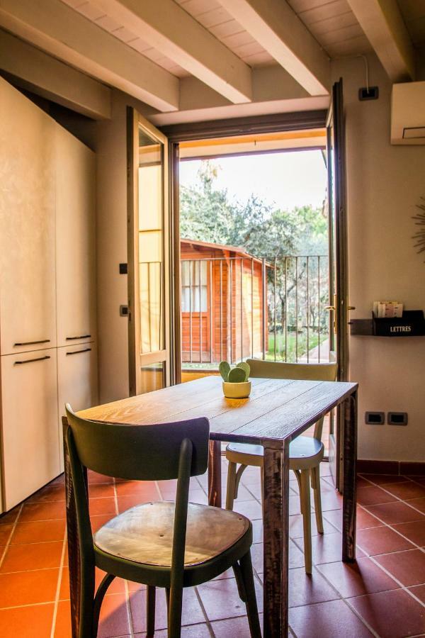 Goccia Di Lago Desenzano del Garda Exterior foto
